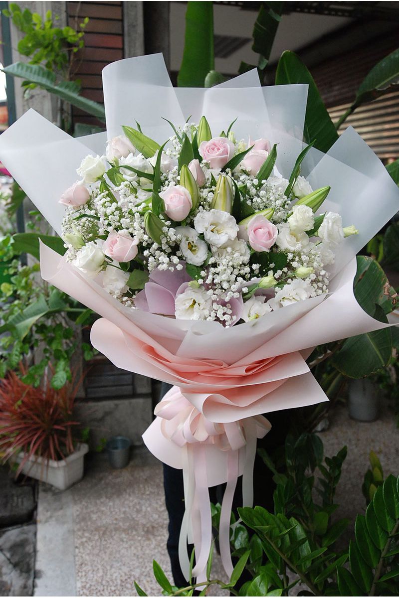 榮退百合花束